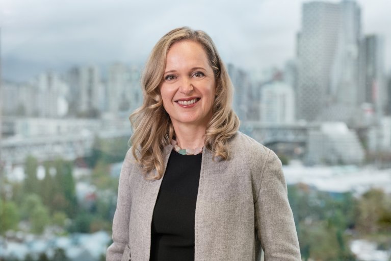 Goldie Alam, 市场推广部高级副总裁