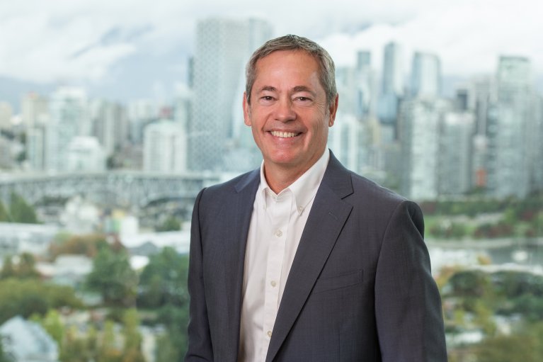 Scott Baldwin, 发展部高级副总裁